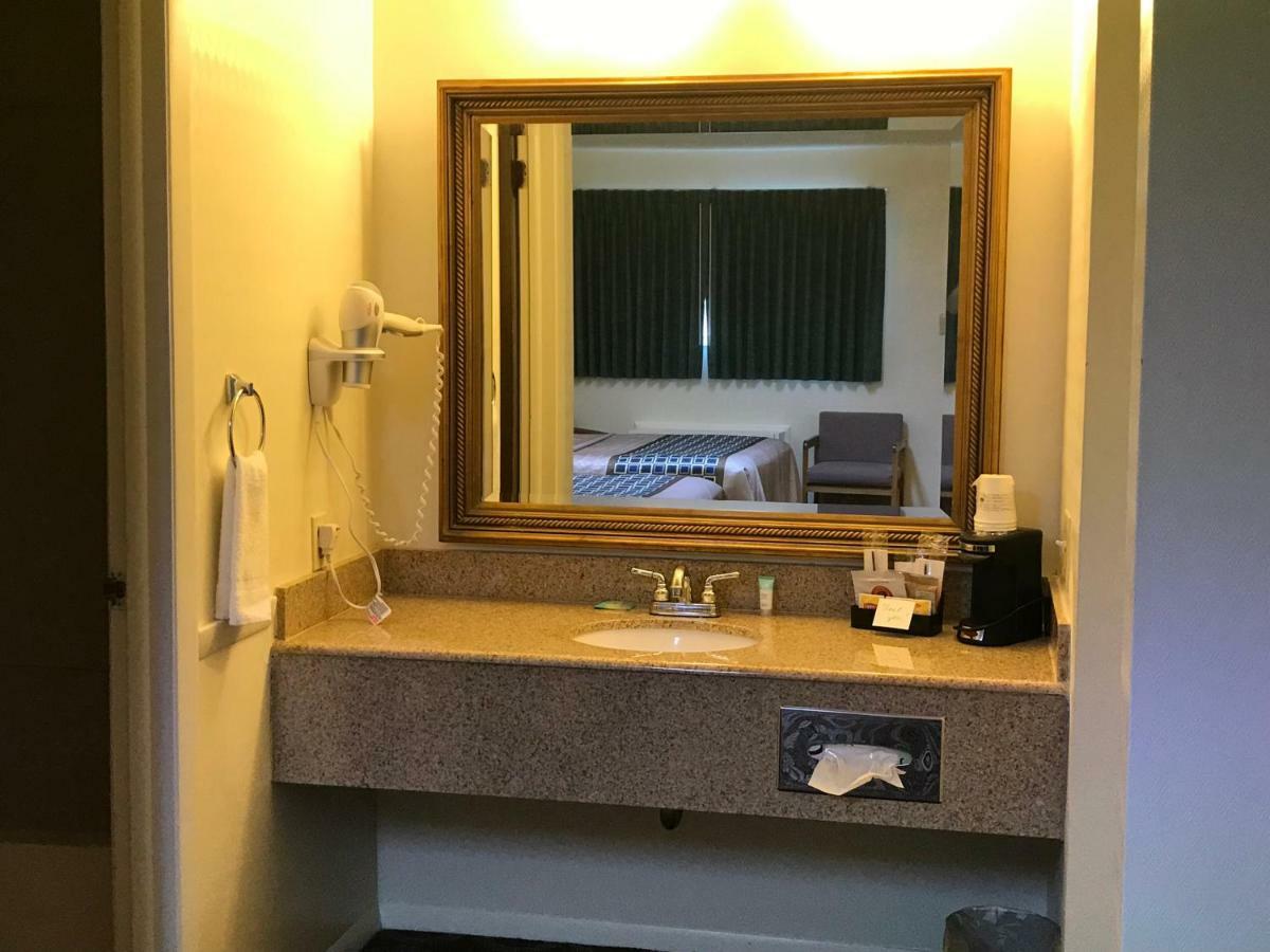 Canyonlands Motor Inn Monticello Esterno foto